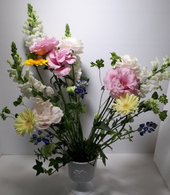 ヴェゲタティフに春を活ける,作品その２,Flower Drops コースⅡ,東京,自由が丘,フラワーアレンジメント,フラワースクール,フラワー教室,フラワードロップス