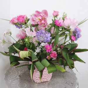 ドラセナを使ったデザイン,20250420,その2, Flower Drops コースⅢ,東京,自由が丘,フラワーアレンジメント,フラワースクール,フラワー教室,フラワードロップス